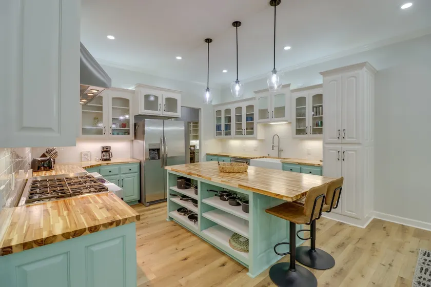 Luxury Lakefront Retreat w/ Deck & Patio! - Image 1