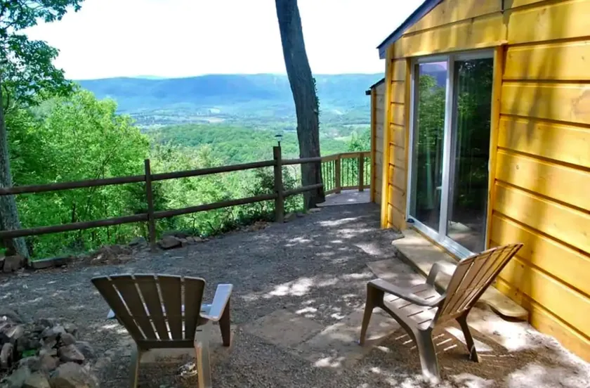 Views + Hot Tub | King Suites | Pets OK - Image 1