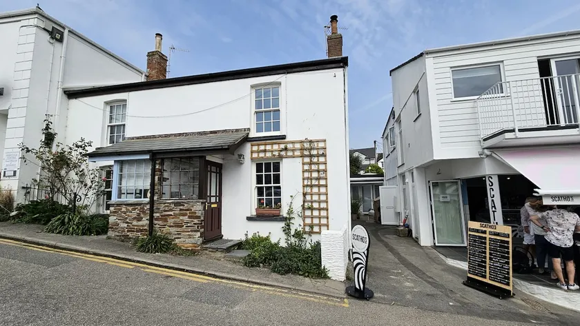 Hillside Cottage - Image 1