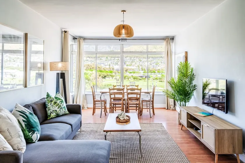 Beautiful Apartment w Scenic Views Fairway Haven - Image 1