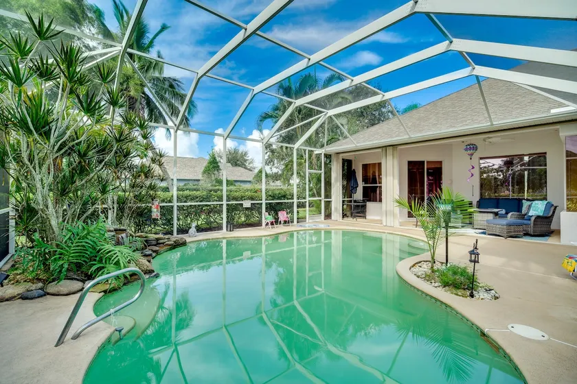 Ranch-style Florida Retreat w/ Pool & Lanai - Image 1