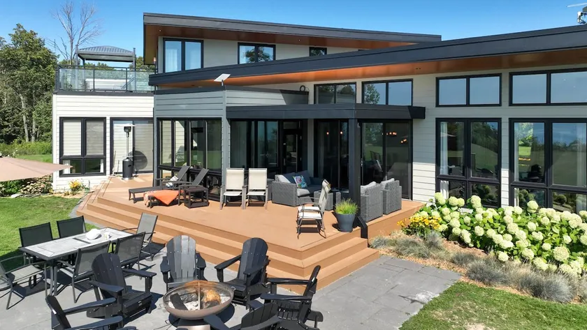 Tranquil Oasis, 3 King beds, Hot tub, Games rooms - Image 1