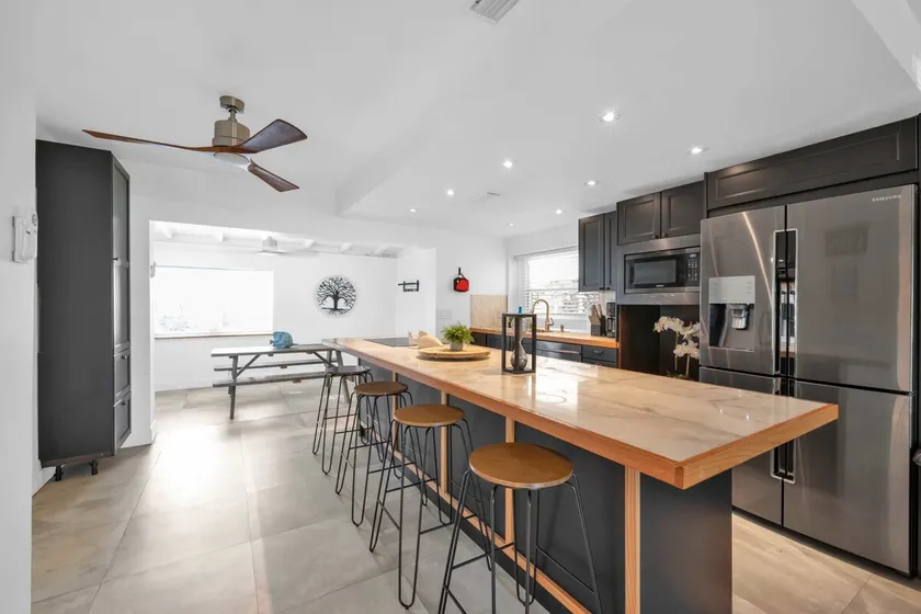 Biscayne Shore-Stylish 3BR Tropical Family Retreat - Image 1
