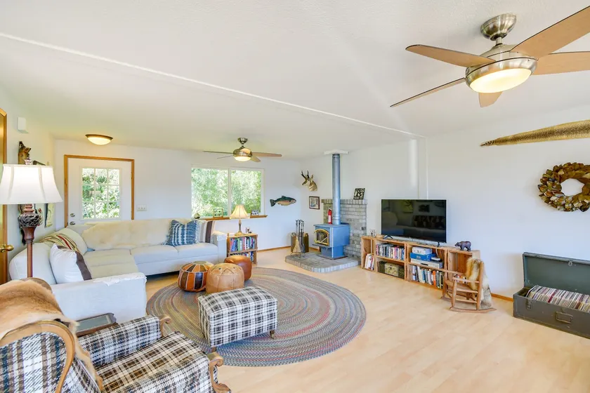 Hoodsport Vacation Rental w/ Deck & Canal Views! - Image 1