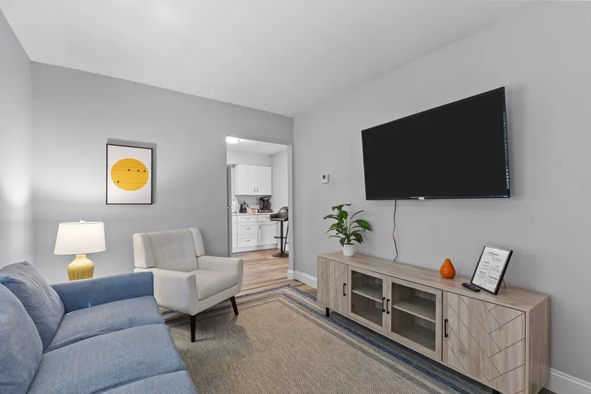 Duplex Hideaway in St. Charles, MO - Image 1