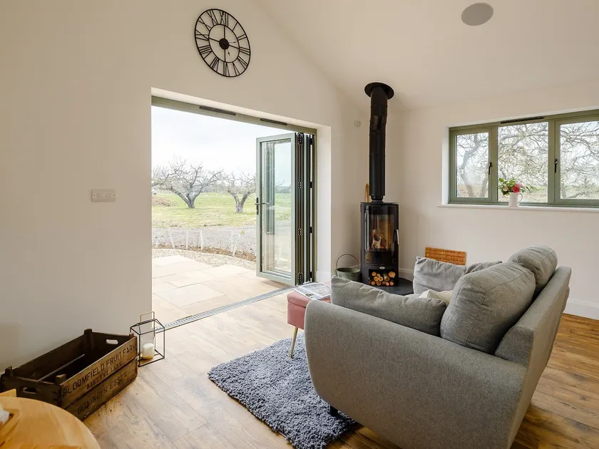Bramley Cottage - Image 1