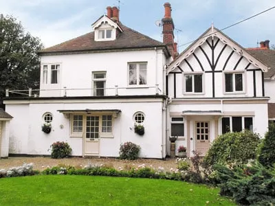Ivy Cottage - Image 1