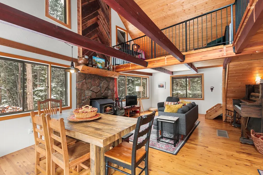 Cabin in Blue River with Amazing Views! - Image 1