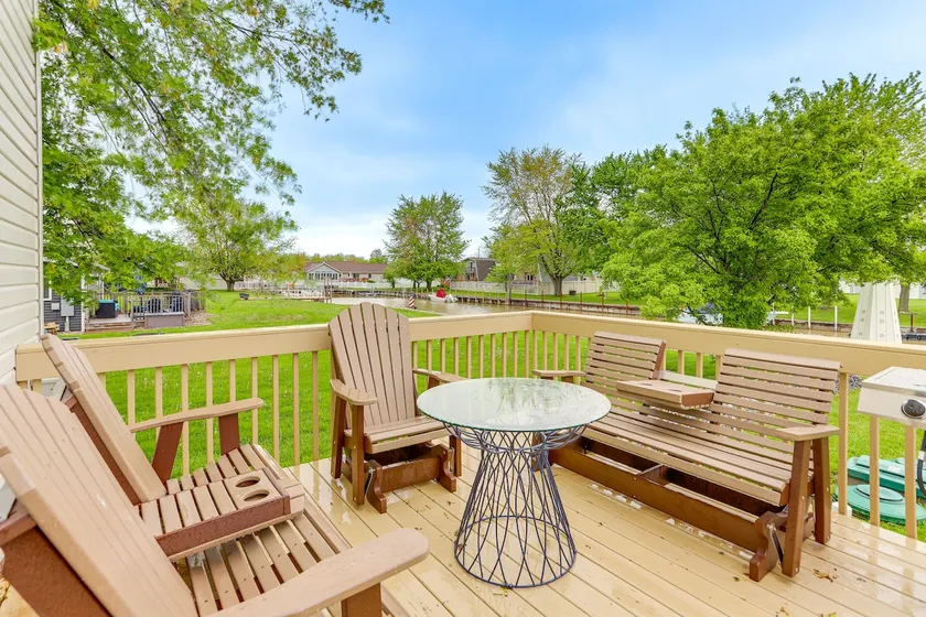 Hot Tub, Lake Access, & Dock: Port Clinton Retreat - Image 1