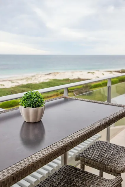 Absolute beachfront villa, Ledge Point - Image 1