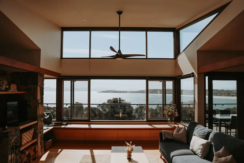 Eco Waterfront Seclusion - Carlton Bluff House - Image 1