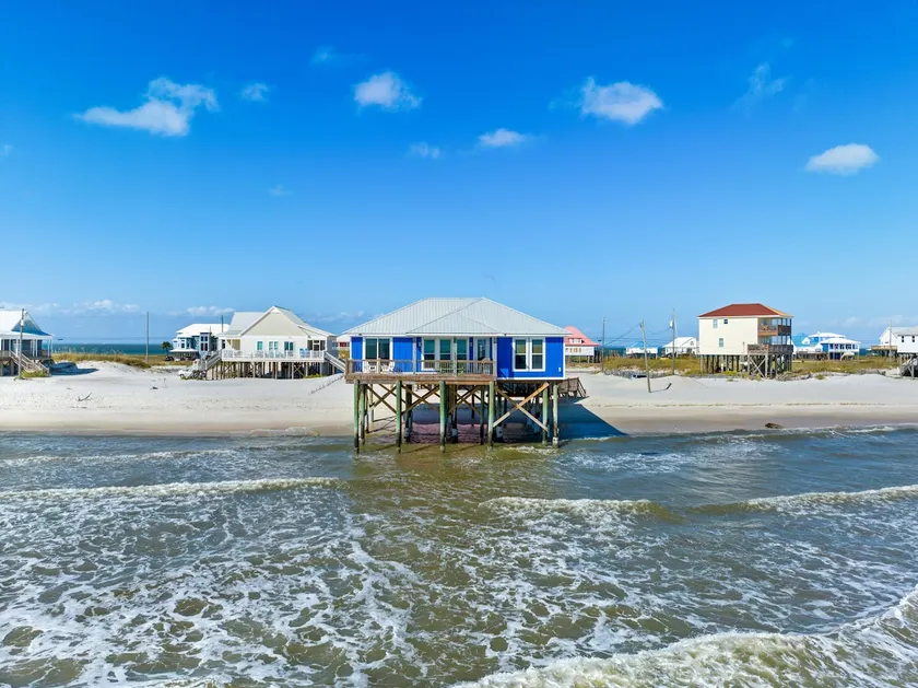 040 Oceanside - Image 1