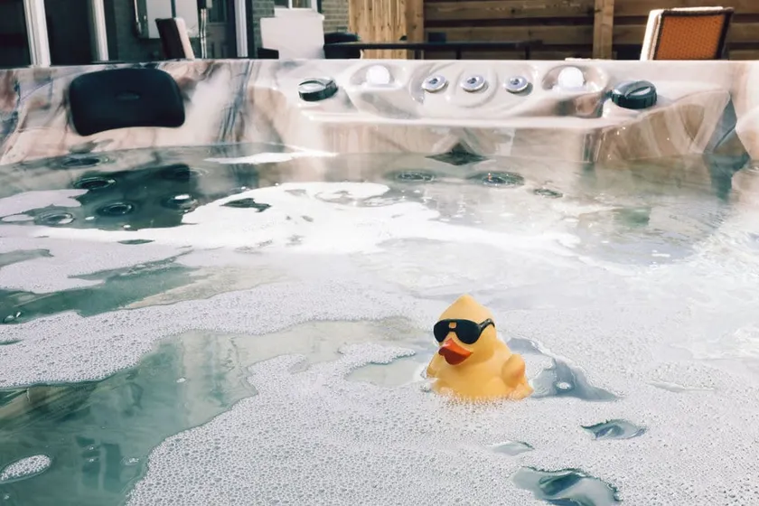 Spacious & Pet Friendly- Hot Tub & Mountain Views - Image 1