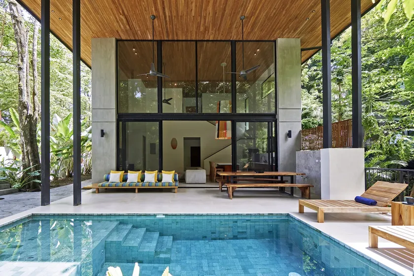 4BR Villa - Best Location In ST - Private Pool - Image 1