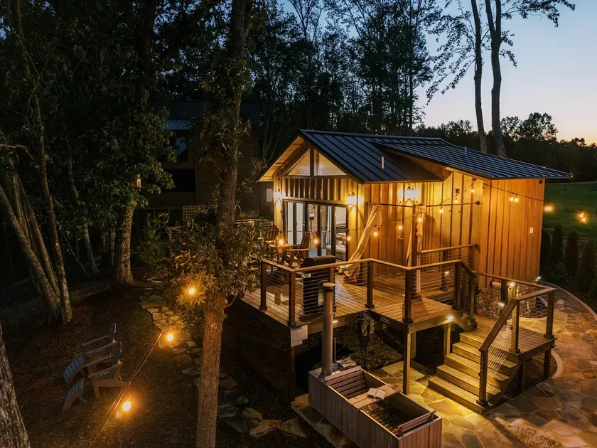 Hidden Mountaintop Getaway - Image 1