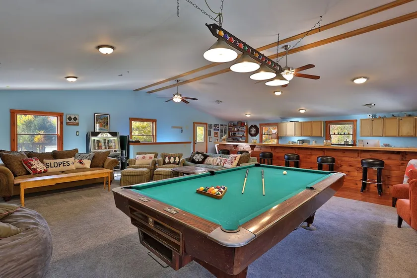 Winding Way Chalet: Large Family Ski Home. Hot Tub - Image 1