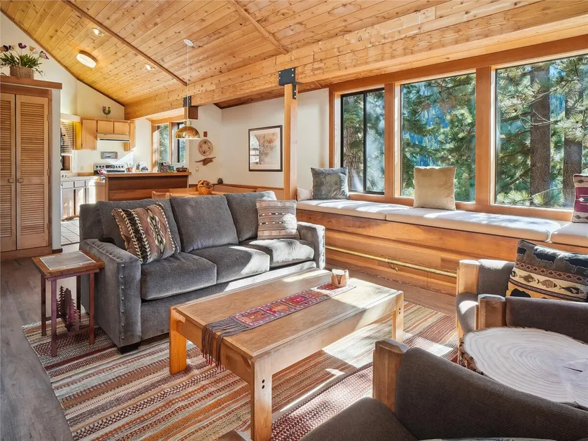 Juniper Mountain Cabin in Alpine Meadows - Image 1