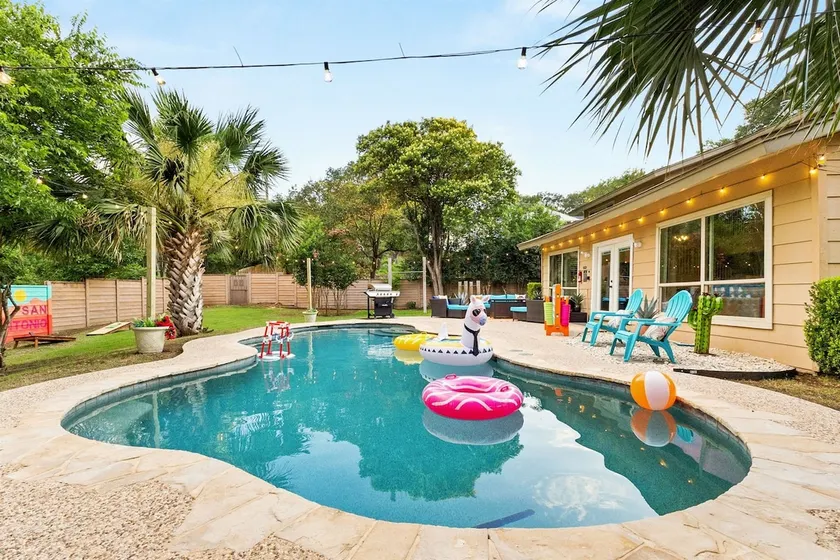 6BR Pool & Game Arcade | Family + Dog Friendly - Image 1