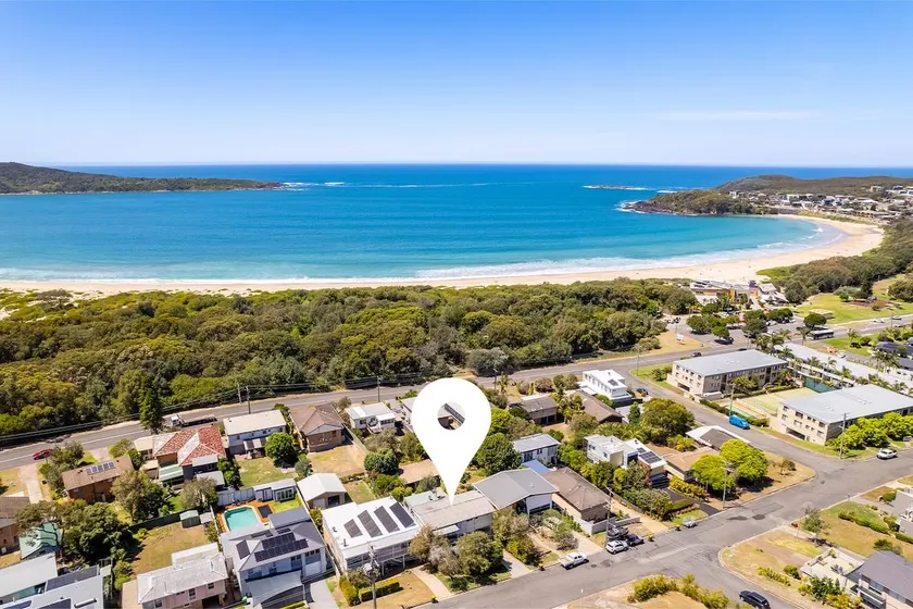 23 Lentara St - pet friendly, air con, Wi-Fi, boat parking - Image 1
