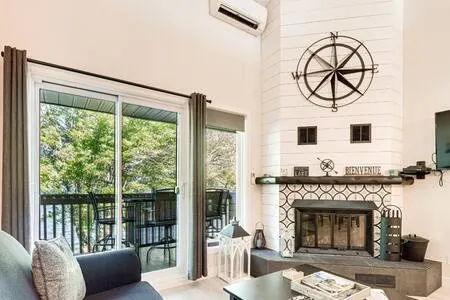 Le Memphré Condo *Lakefront* - Image 1