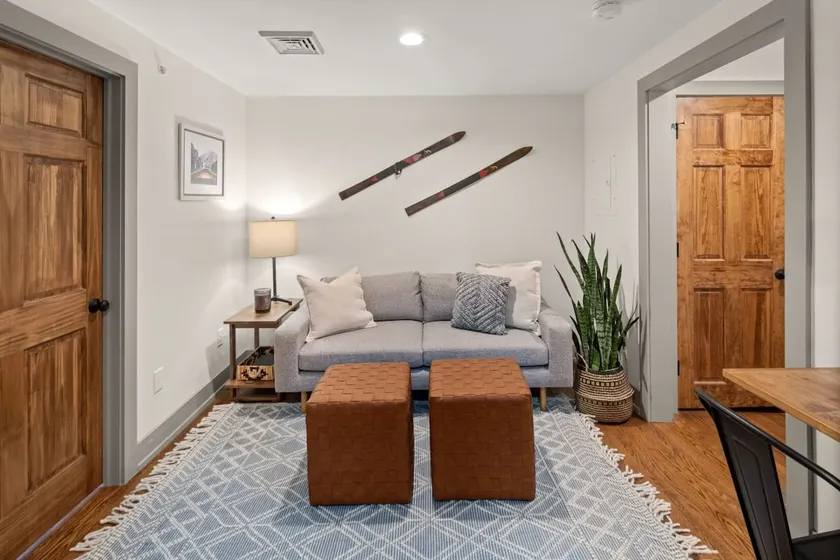 Upscale Vermont Condo off of Mountain Rd - Image 1