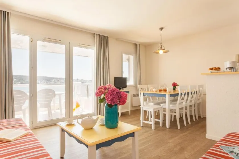 Pierre&Vacances-Apartment 6 pers-Terrace/balcony-Sea view - Image 1