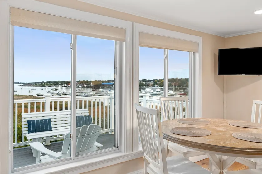 Picturesque Views | Top Floor | The Marina Suite - Image 1