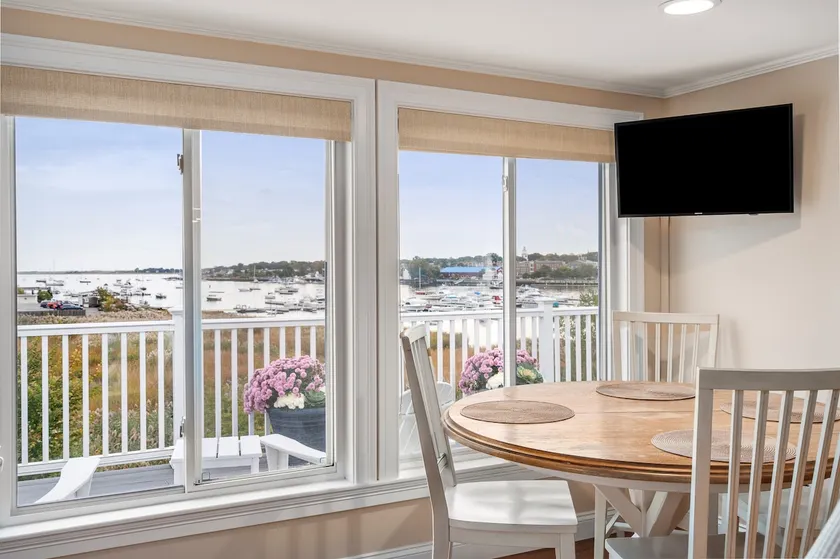 Sterling Suite | Sweeping Harbor Views | Parking - Image 1