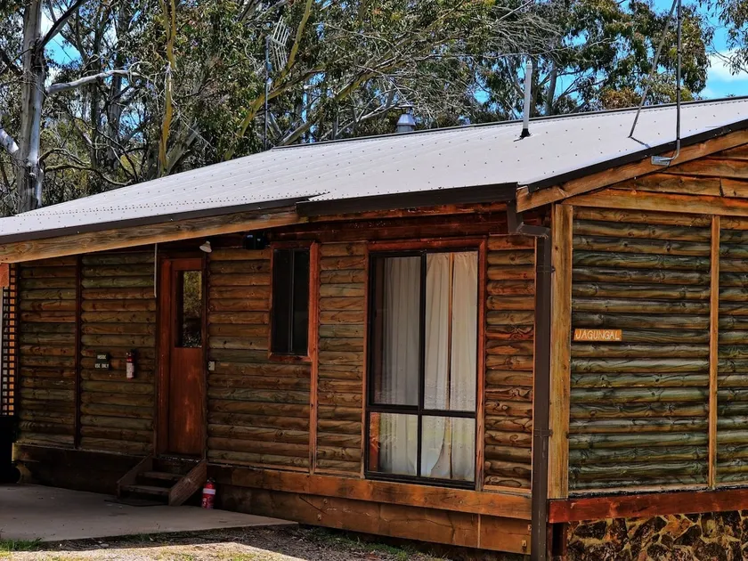 Cabin 3 - Snowy Accommodation - Image 1