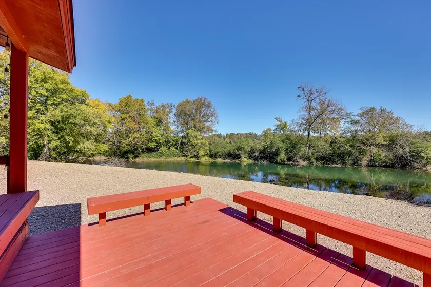 Riverfront Arkansas Abode - Furnished Deck & Grill - Image 1
