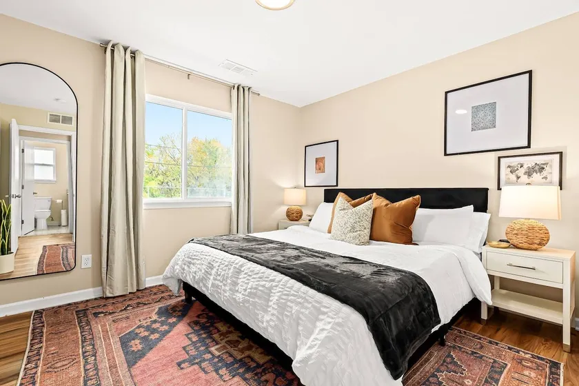 Brand New! 1BR Lower Flat near Downtown Roseville - Image 1