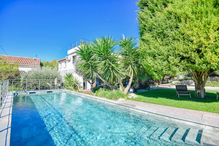 Villa mit Grill, Whirlpool und Terrasse | Notre-Dame de la Garde in der Nähe | Meerblick - Image 1