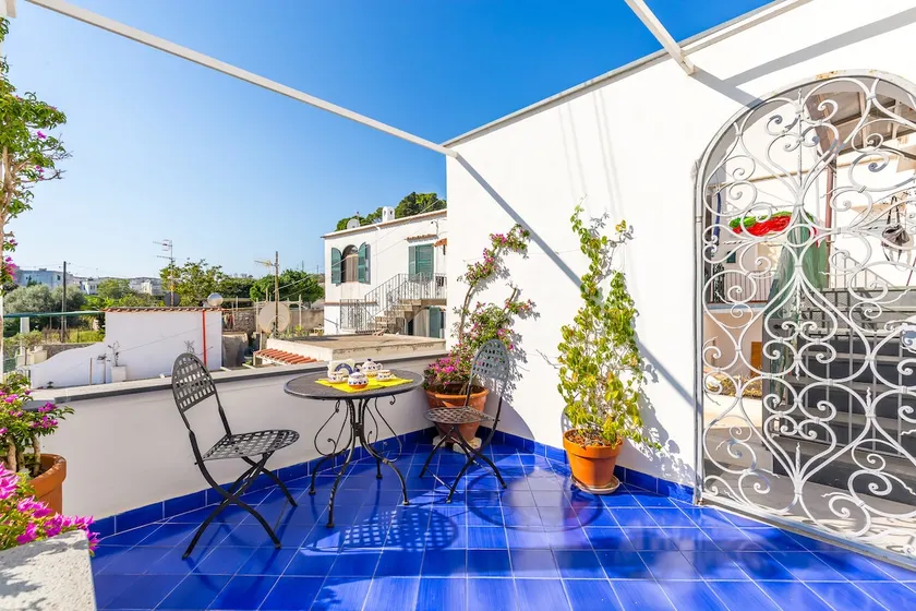 Capri Turquoise by Napoliapartments - Image 1