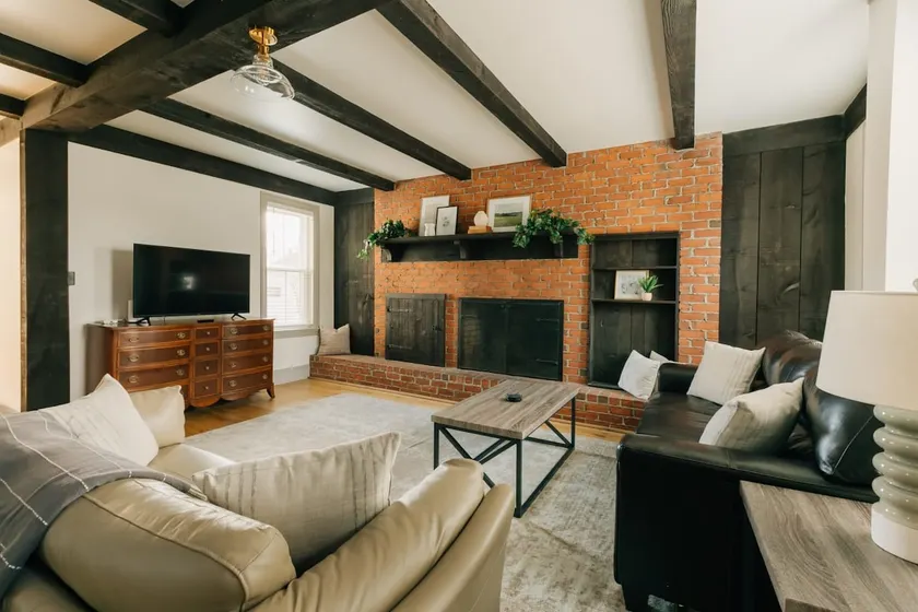 Quaint Vintage Reno in Manheim - Image 1