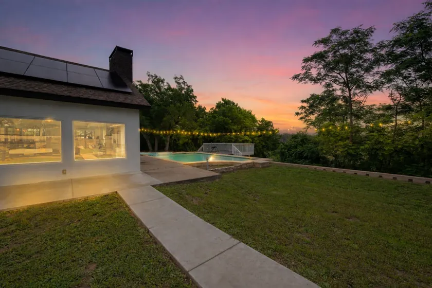 Lakeside Hideaway | Pool | Rock Climbing Wall | - Image 1