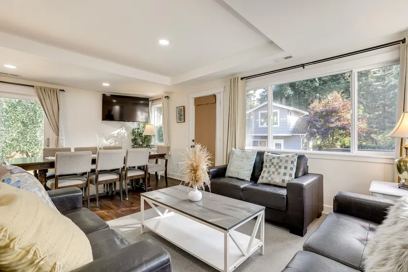 Deck, Yard & Game Room: Fun-Filled Redmond Home - Image 1