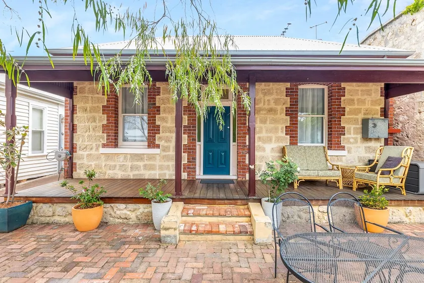 King Charming Cottage - Walk to the River - Image 1