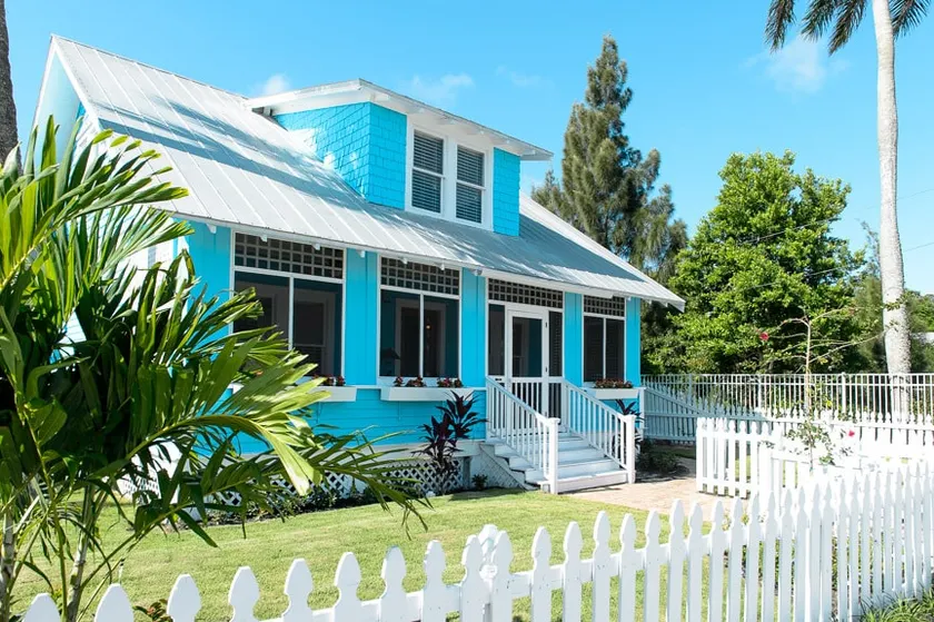 The Blue House at Old Colorado Inn - Image 1