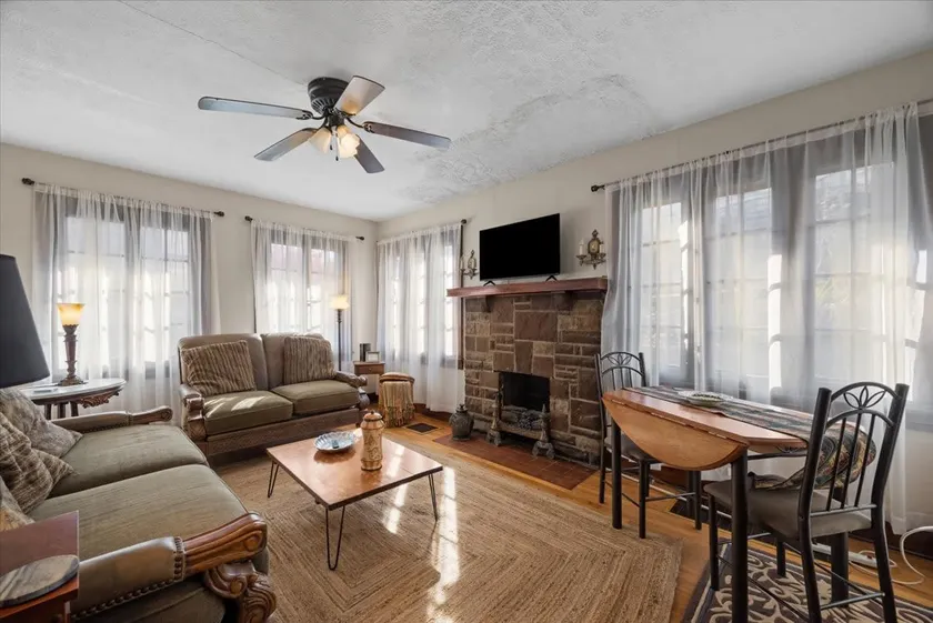 Light-Bright with Craftsman Character and Views - Image 1