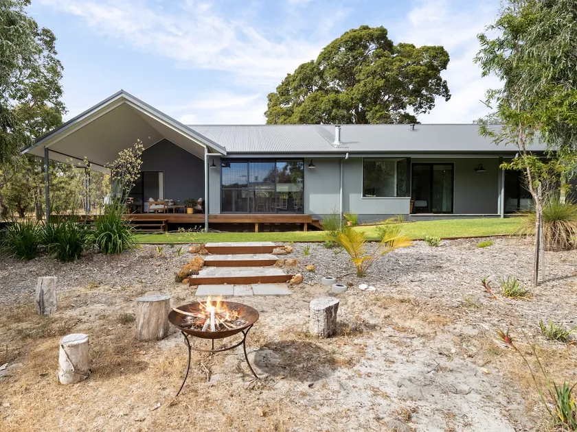 Quindalup s Lot 104 Your Perfect Family Escape - Image 1