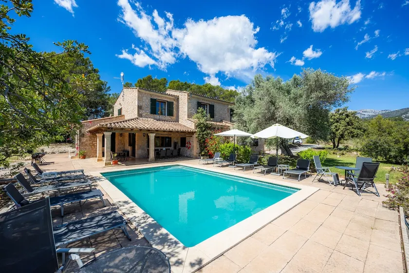Finca Moscari - Image 1