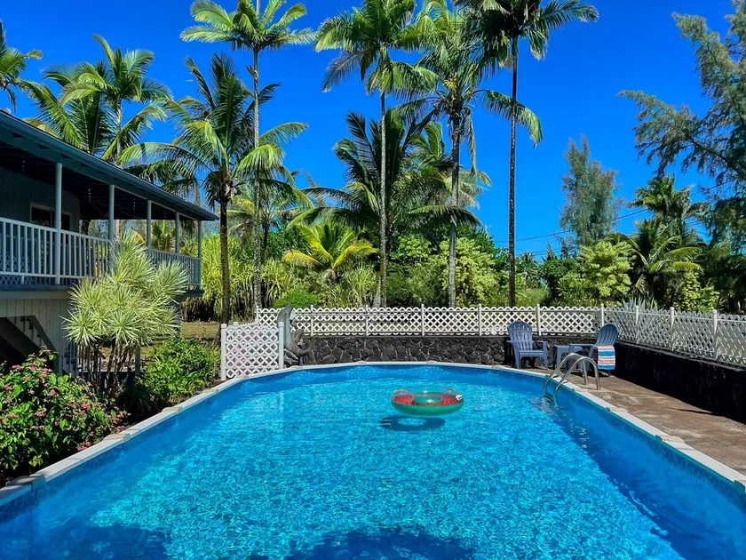 Kaloli Sunrise 2BR Private Pool Sleeps 5 Near Hilo - Image 1