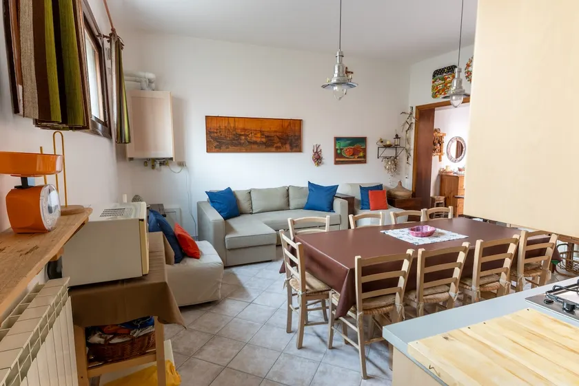 Casa Aprilia by Ca-Sa Check - Image 1