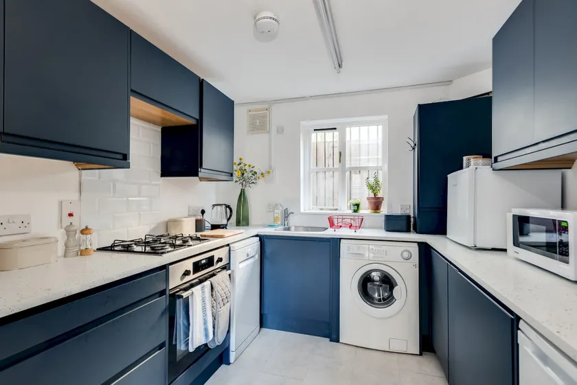 Cosy 2-Bedroom Haven in Picturesque Headington - Image 1