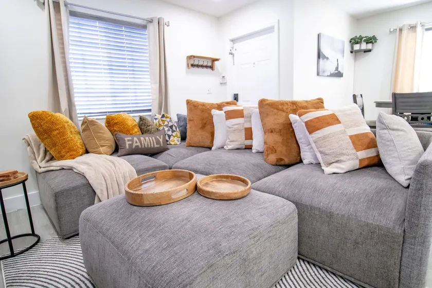 Good Vibes Oasis, 2 Story Townhome in Cutler Bay - Image 1