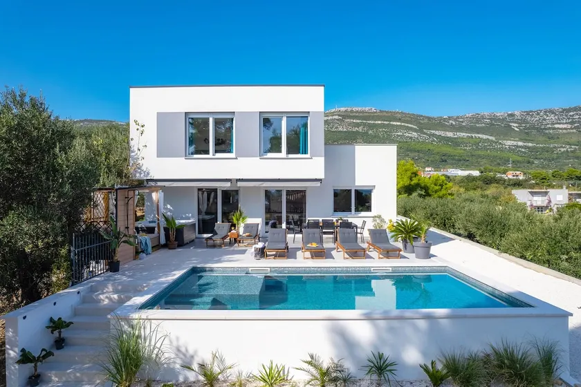 Villa Lea mit 4 Schlafzimmern, 40 m2 Pool, Whirlpool, 2 km vom Strand entfernt - Image 1
