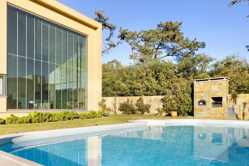 Villa 'Casa Dos Pinheiros' mit privatem Pool, WLAN und Klimaanlage - Image 1