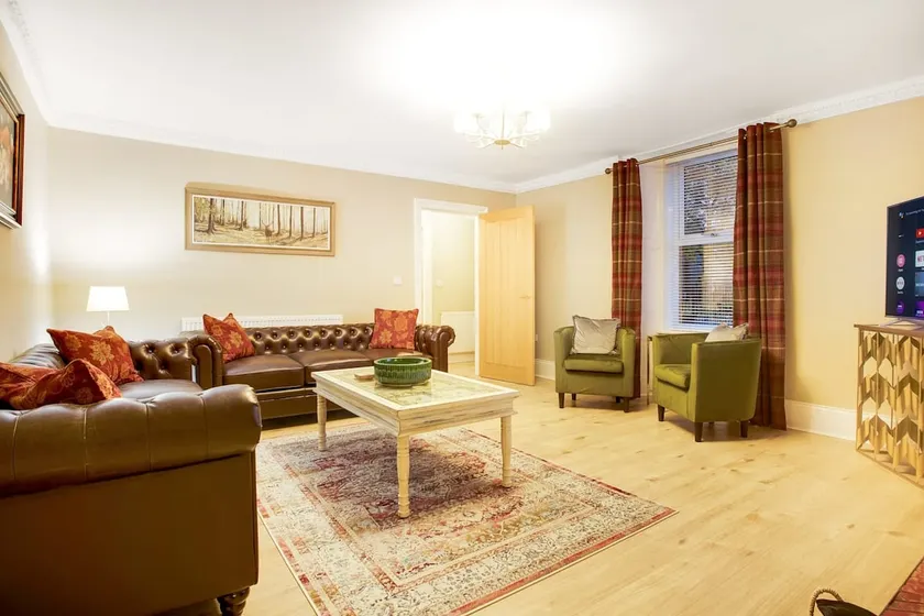 NEW! Luxurious Cottage in Durham by Stay With Us, Ideal for Large Groups & Families, Hot Tub, Sleeps 10! - Image 1