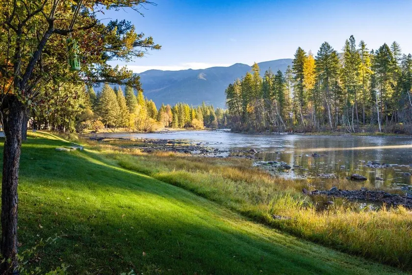 Scenic Waterfront Retreat on the Swan River! - Image 1