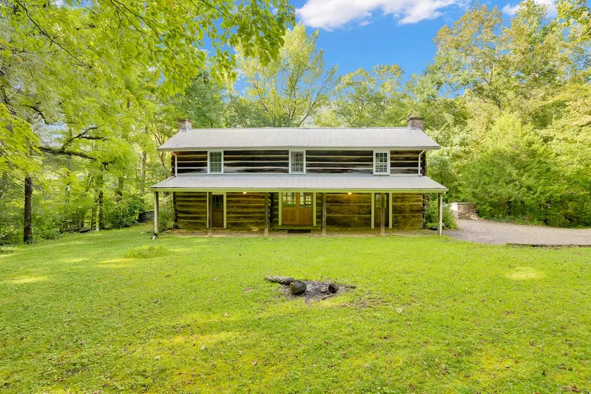 Pot Point Cabin - Image 1
